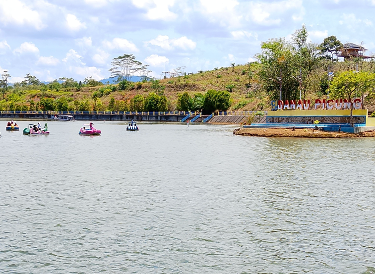 Danau di Bengkulu