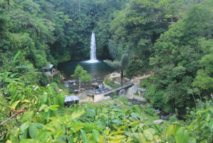 Air Terjun Sengkuang