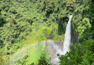 Air Terjun Tri Sakti
