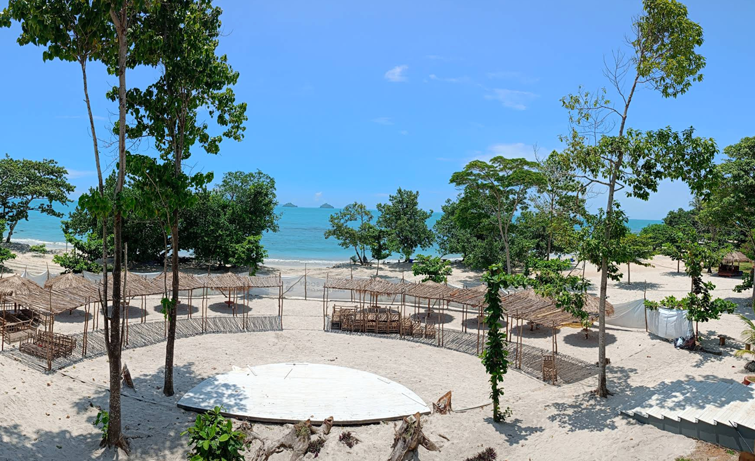 Pantai Setigi Heni